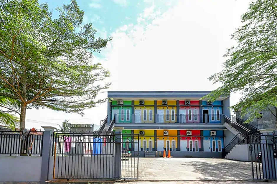 RedDoorz @ Pelangi Guest House Balikpapan