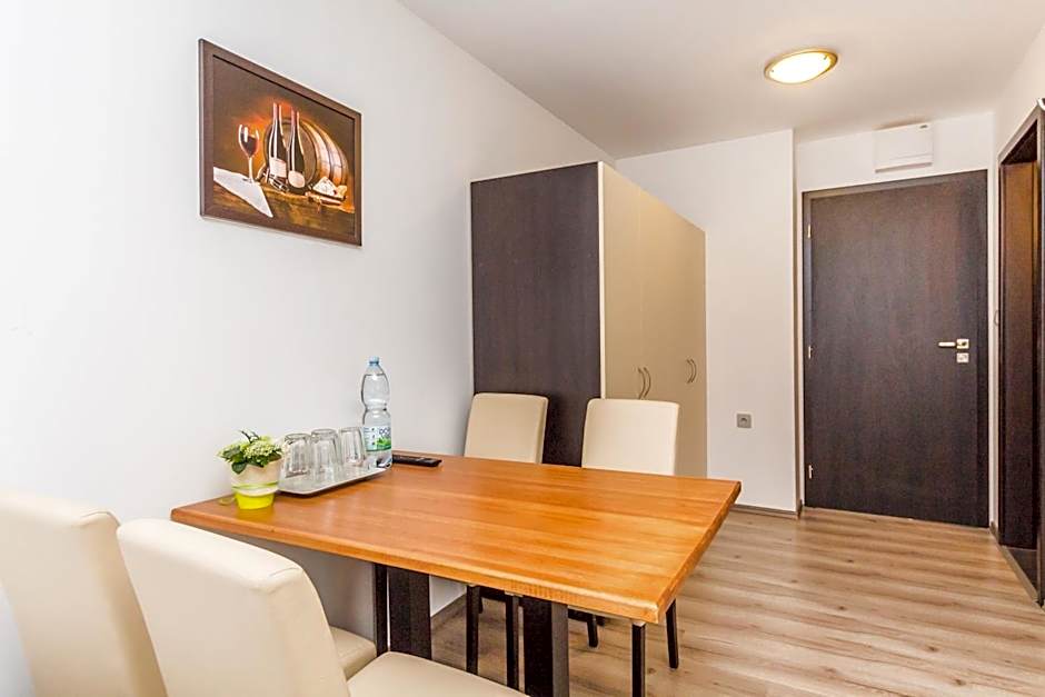 Nová Hospoda - Hotel & Restaurant