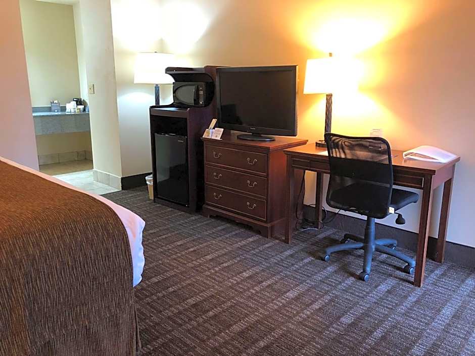 Best Western Lakewood Motor Inn
