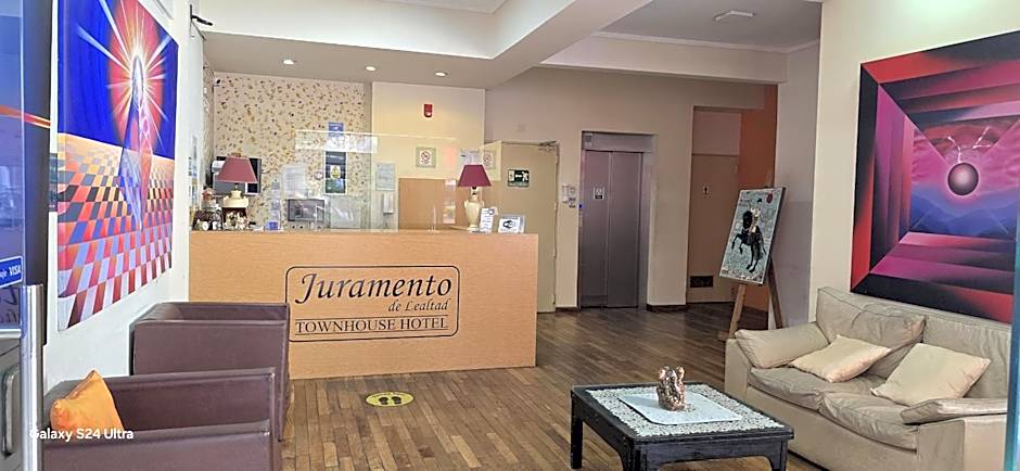 Juramento de Lealtad Townhouse Hotel