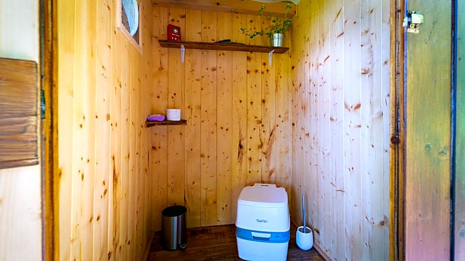 Robinzonski turizam "Robin` s Hood"