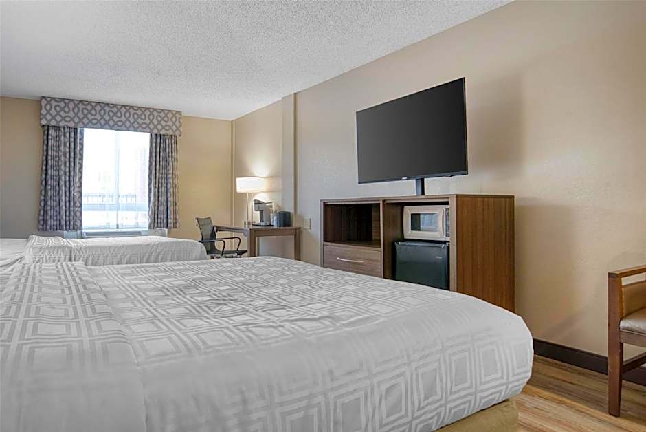 Best Western Plus Philadelphia-Choctaw Hotel and Suites