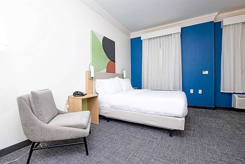 Spark by Hilton Lafayette South