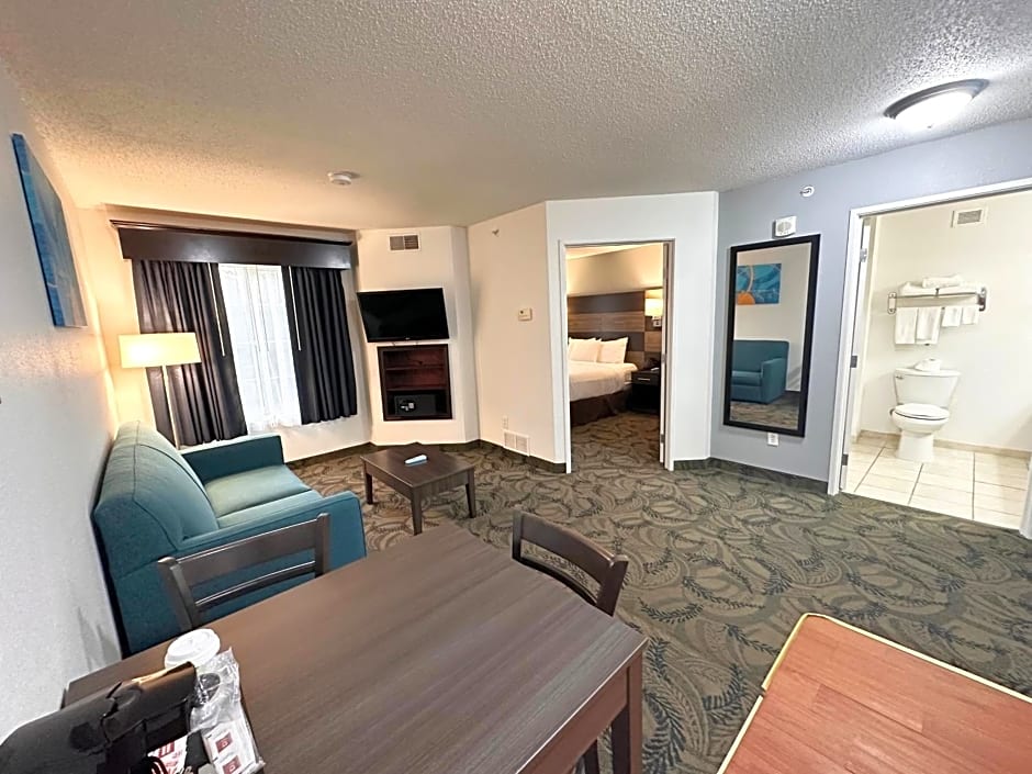 MainStay Suites Madison Airport