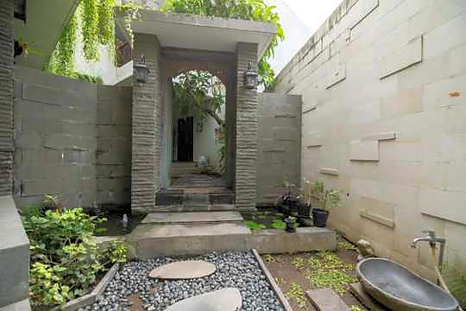 D'Tamblingan Guest House @ Taman Griya Jimbaran RedPartner ( Minimum Stay 30 Nights )