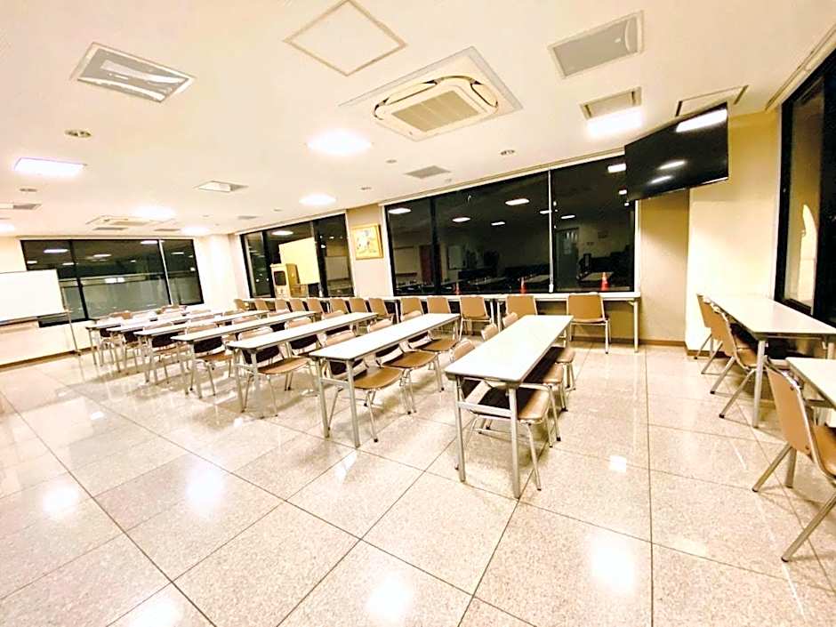 Center Hotel Narita 1