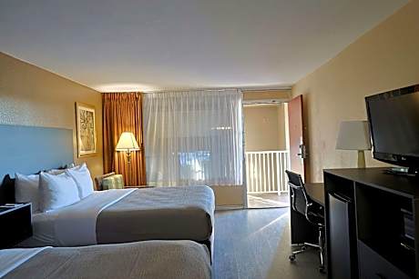 Queen Room with Two Queen Beds - Non-Smoking