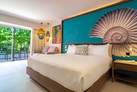 Caribbean Deluxe Room 3 Adult 1 Child