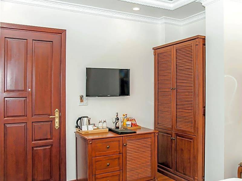 Diamond Hotel
