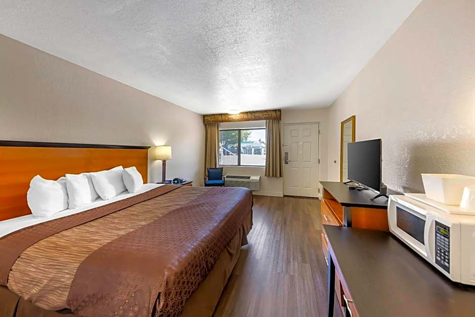 Rodeway Inn At Nevada State Capitol