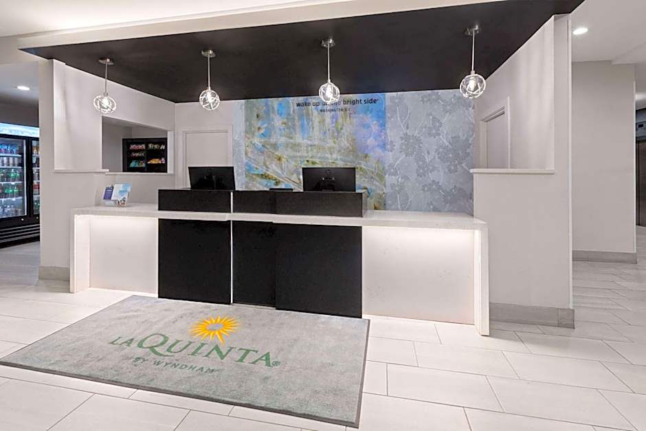 La Quinta Inn & Suites By Wyndham Washington DC / NY Avenue