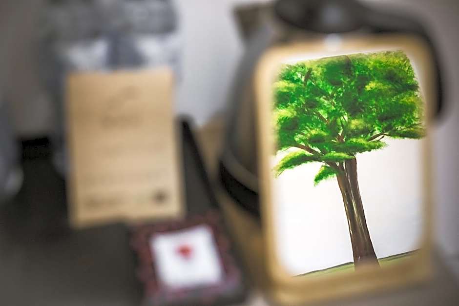 Tiin Tinn - Rivershore B&B