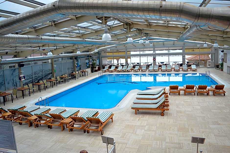 Kumburgaz Blue World Hotel