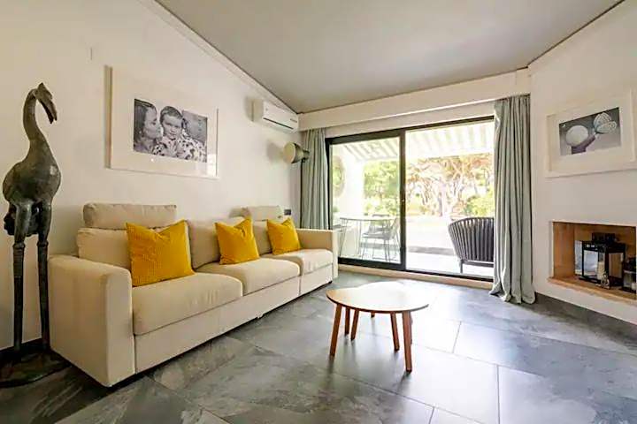 Scarlet's Place - 1 bed Victory Village Quinta Do Lago - beach, nature, lakes