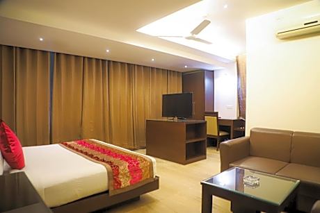 Large Double Room