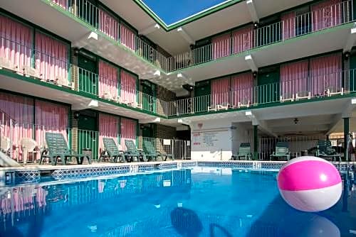 Grecian Garden Motel