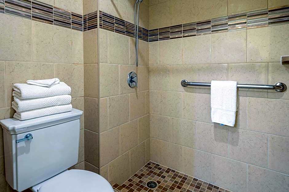 Travelodge by Wyndham Merrill