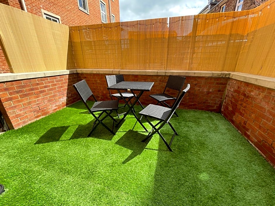 Vikings Apartment City Centre Exclusive Offers With Private Parking & Terrace