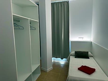Twin Room with Shared Bathroom