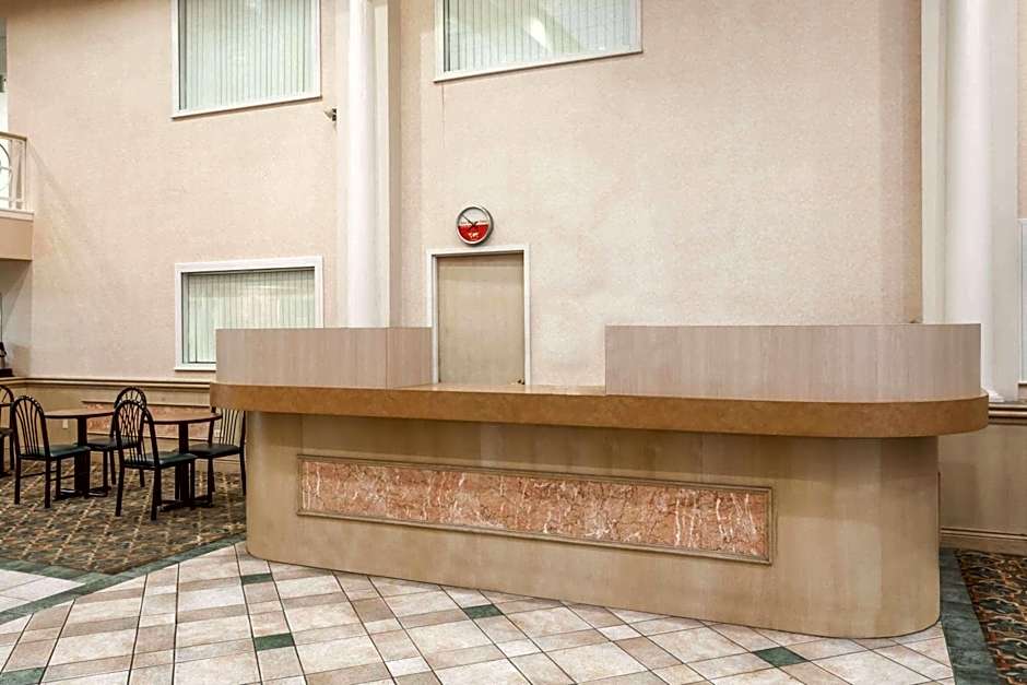 Ramada Hotel & Conference Center by Wyndham Hammond