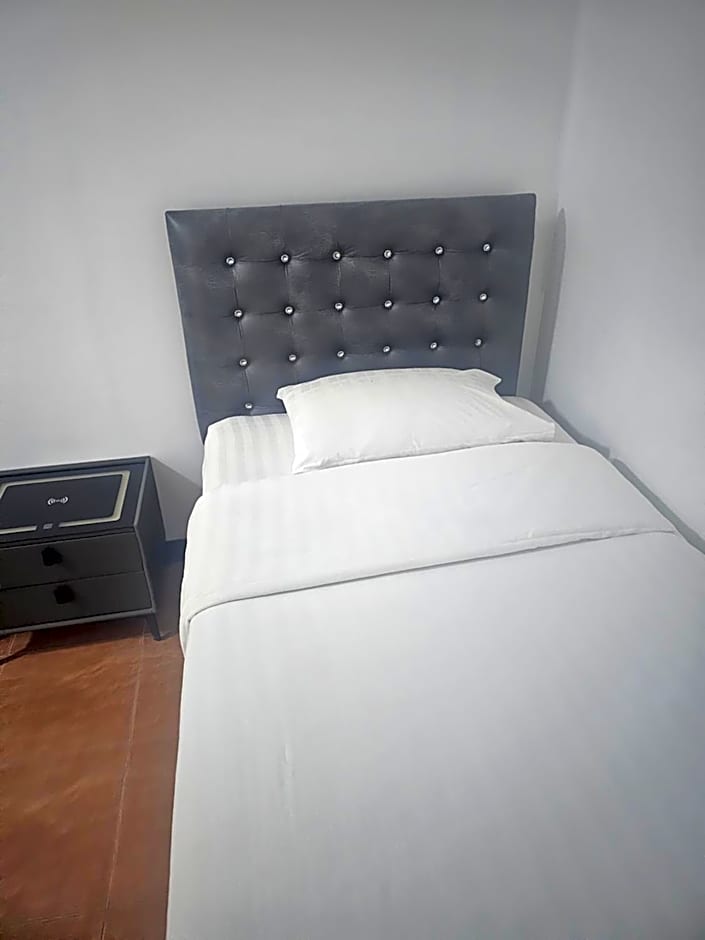 Happy Beach Jomtien Guesthouse