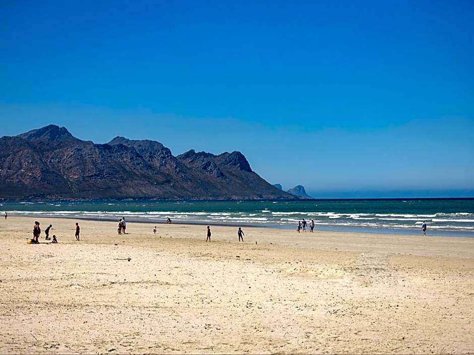 St Tropez Beachfront 101