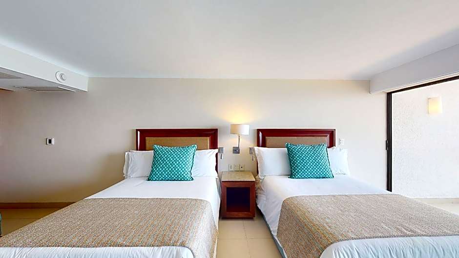 Photo 1 of 11 of Family Suite