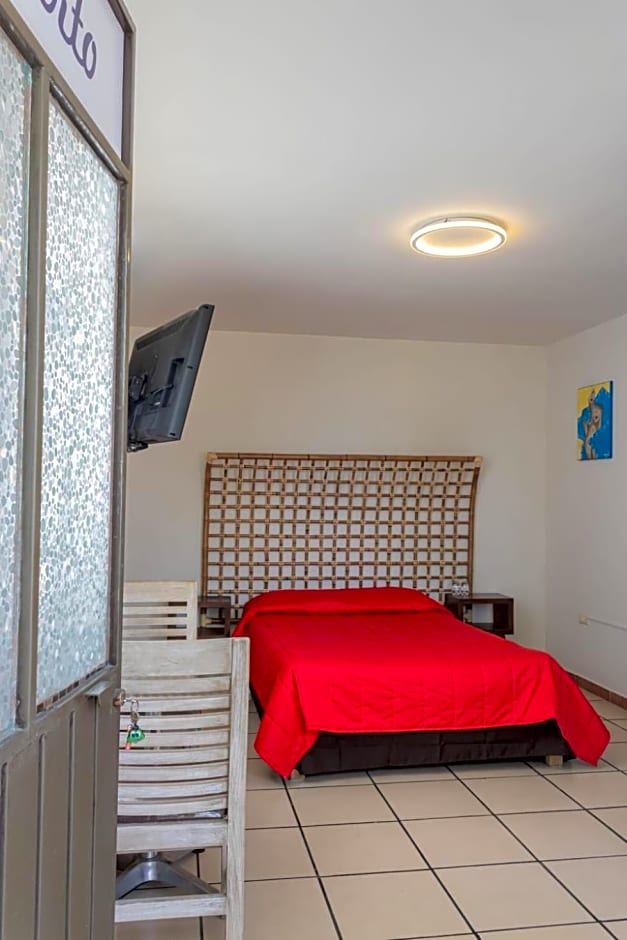La Créme de la Créme Hostel