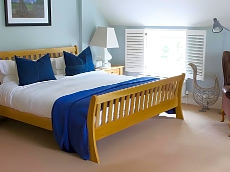 The Bell at Hampton Poyle