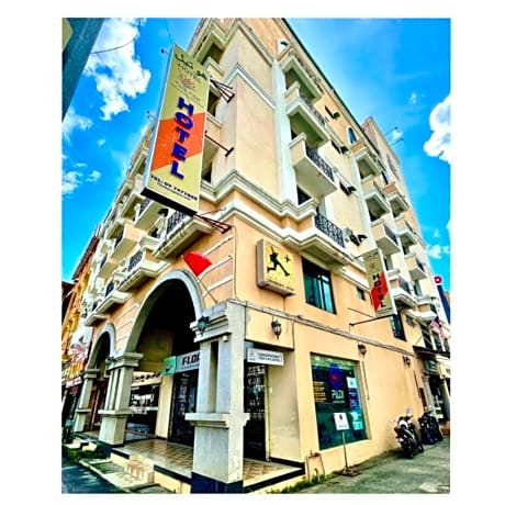 Flora Place Hotel