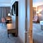 DoubleTree by Hilton Dartford Bridge