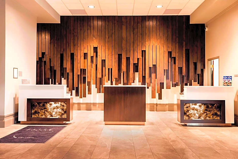 Delta Hotels by Marriott Fargo