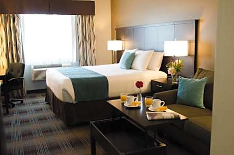 King Room with Full Kitchen