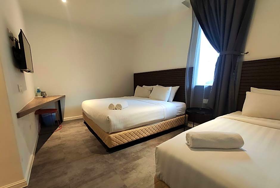 T Hotel Tandop