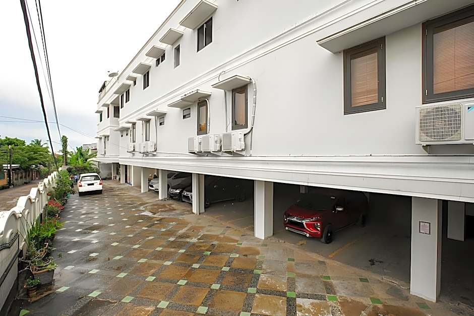 RedDoorz near Palembang Trade Center 3
