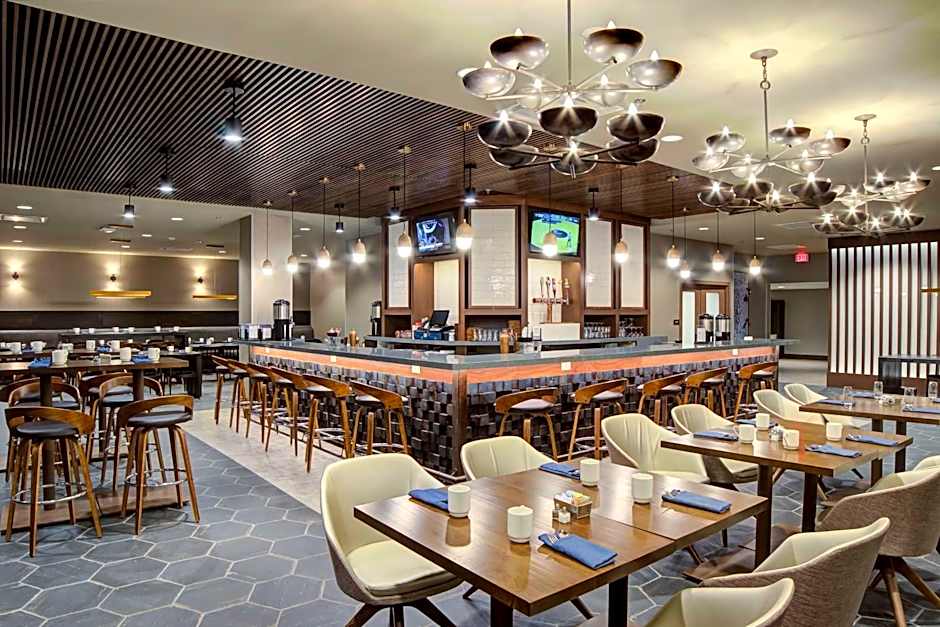 DoubleTree by Hilton Harrisonburg