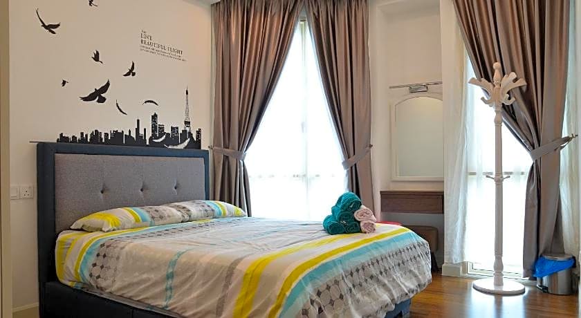 Holi Afiniti Themed Suites