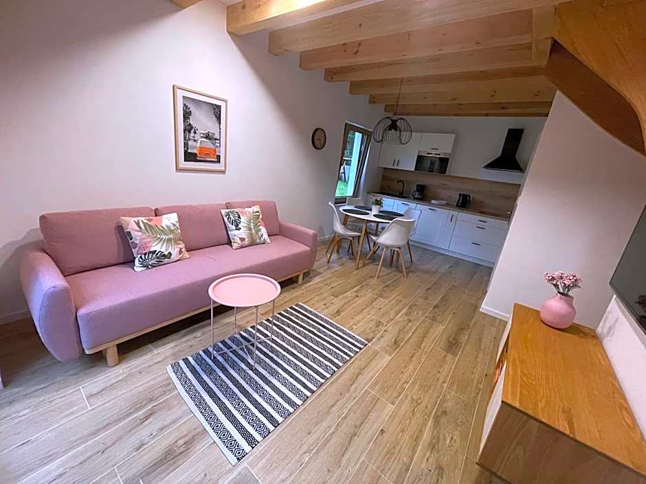 DOMKI Sosnowy Holiday Park