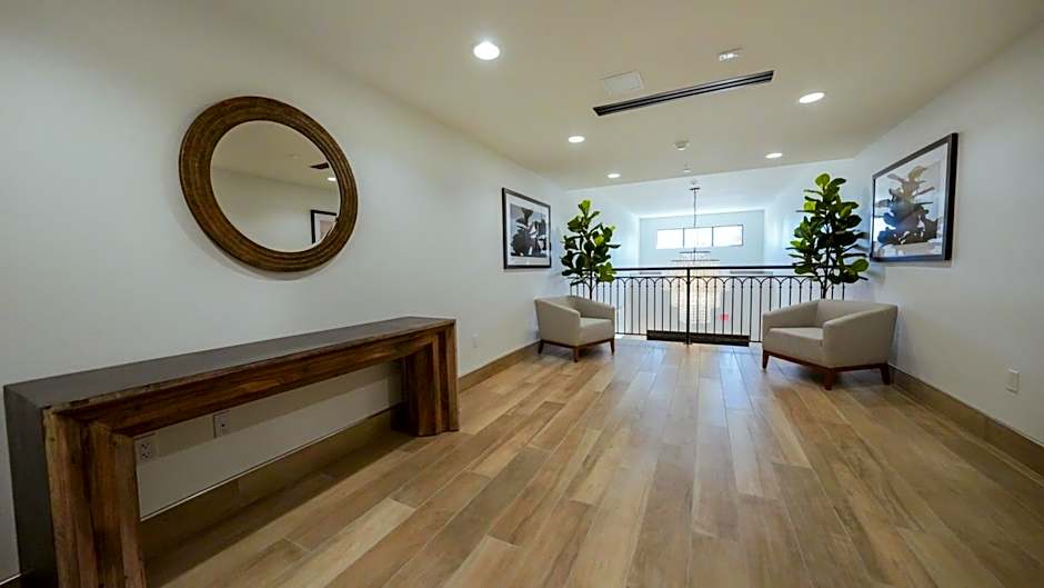 La Quinta Inn & Suites by Wyndham Santa Cruz