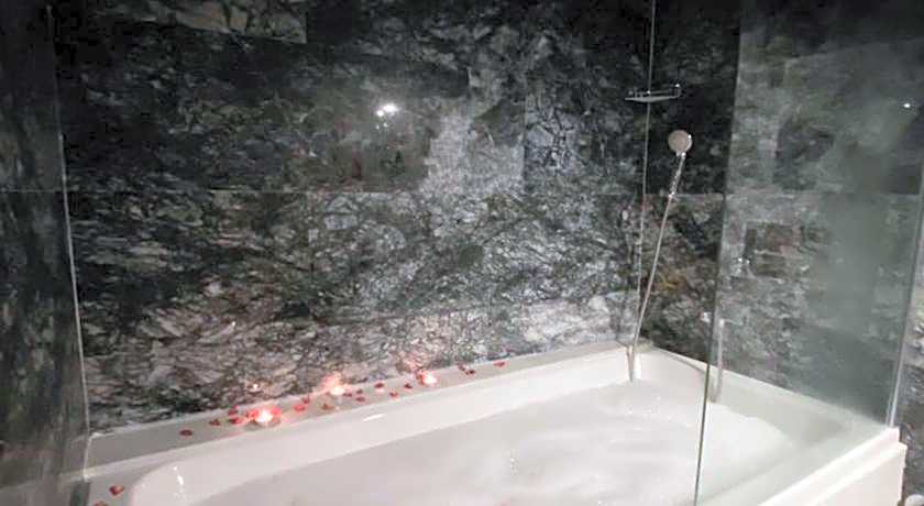 Foremanson Cave Hotel