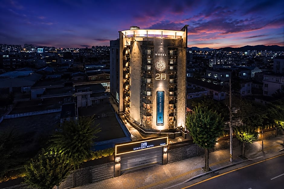 February Hotel SeongSeo