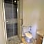 STUDIO CASSIN - next to tramway line 2 near airport