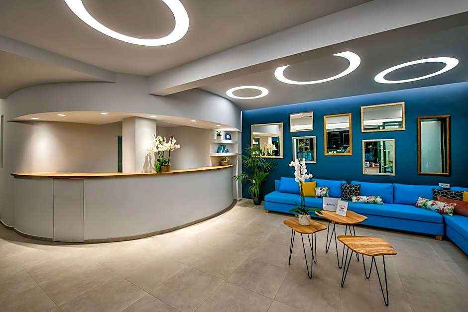 Kristalli Hotel Apartments