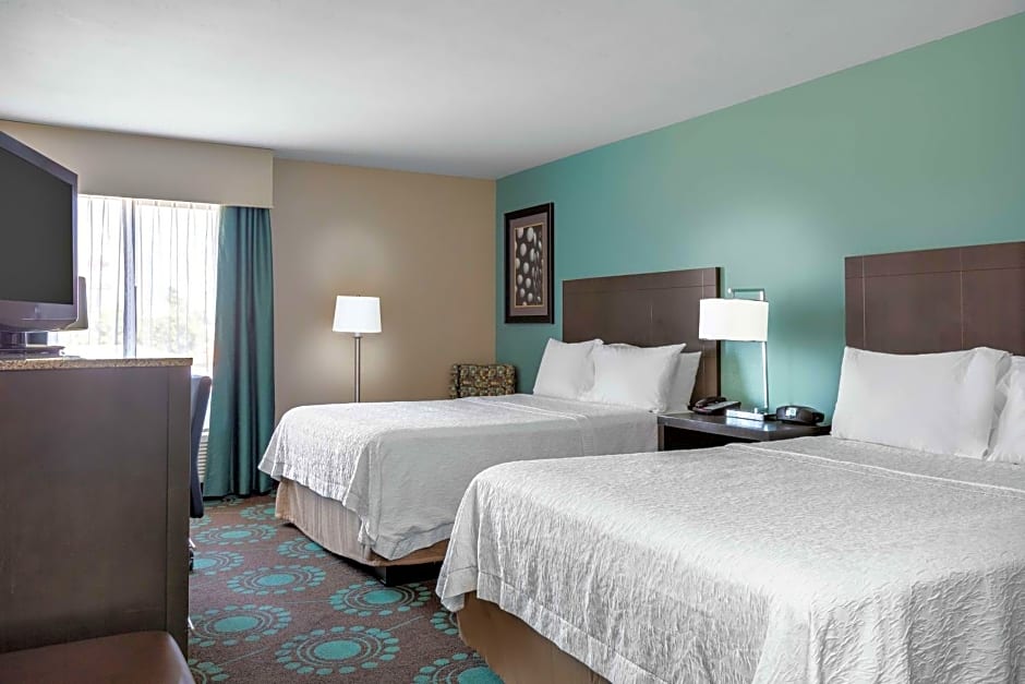 Hampton Inn By Hilton Bakersfield Central