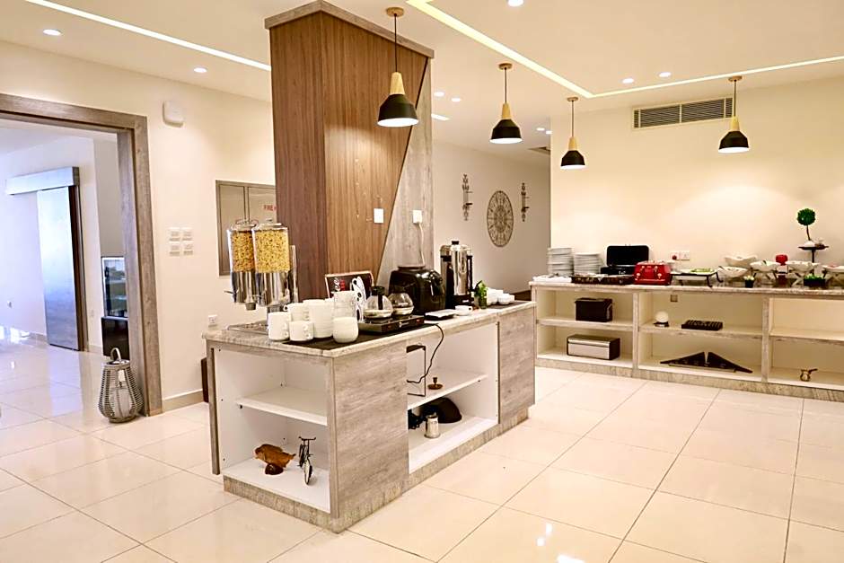 Luciana Hotel by FHM