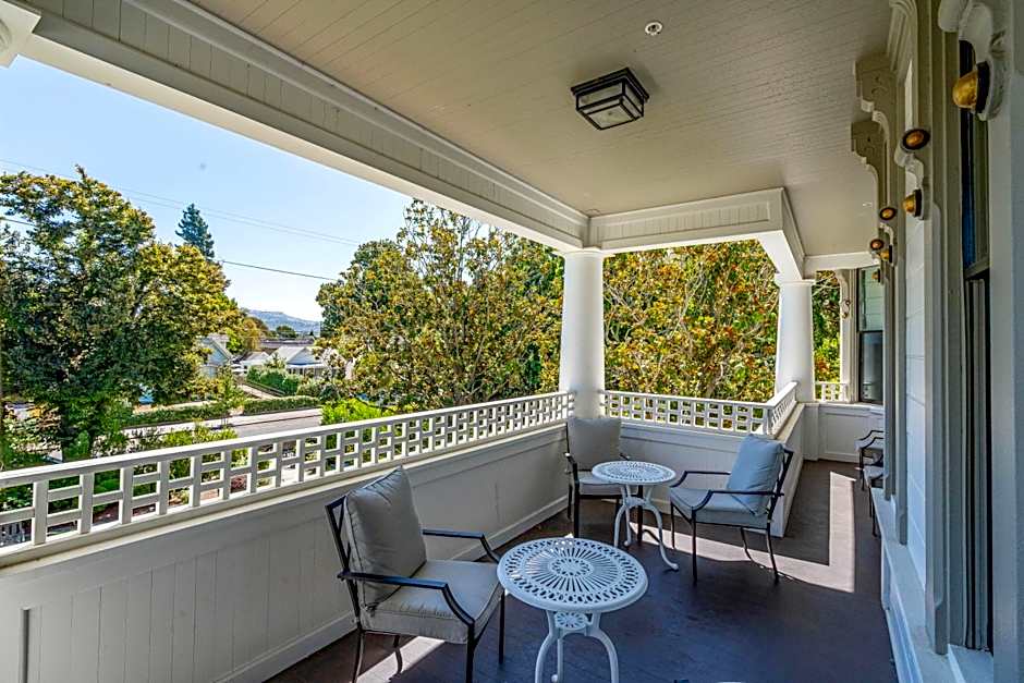 The White House Napa Valley