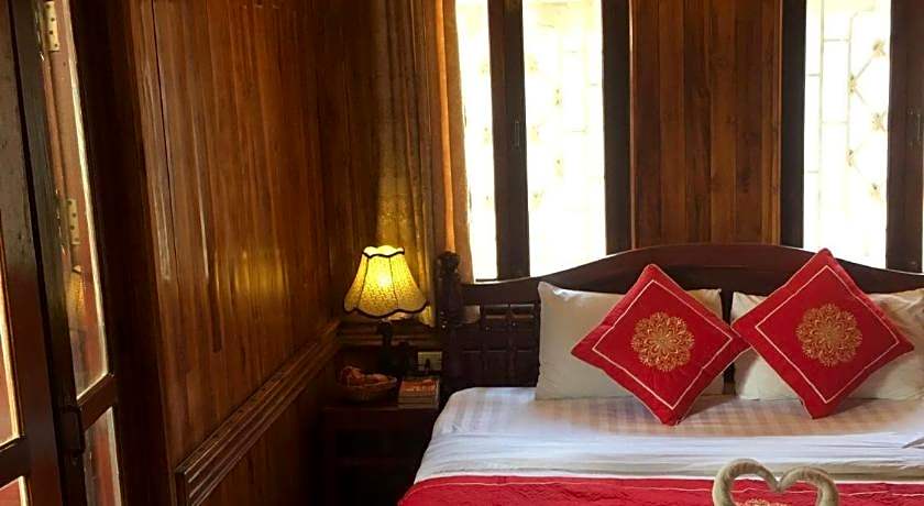 Soutikone Place House 2