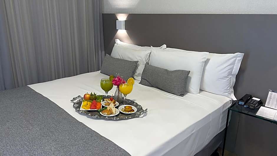 Max Savassi Apart Service