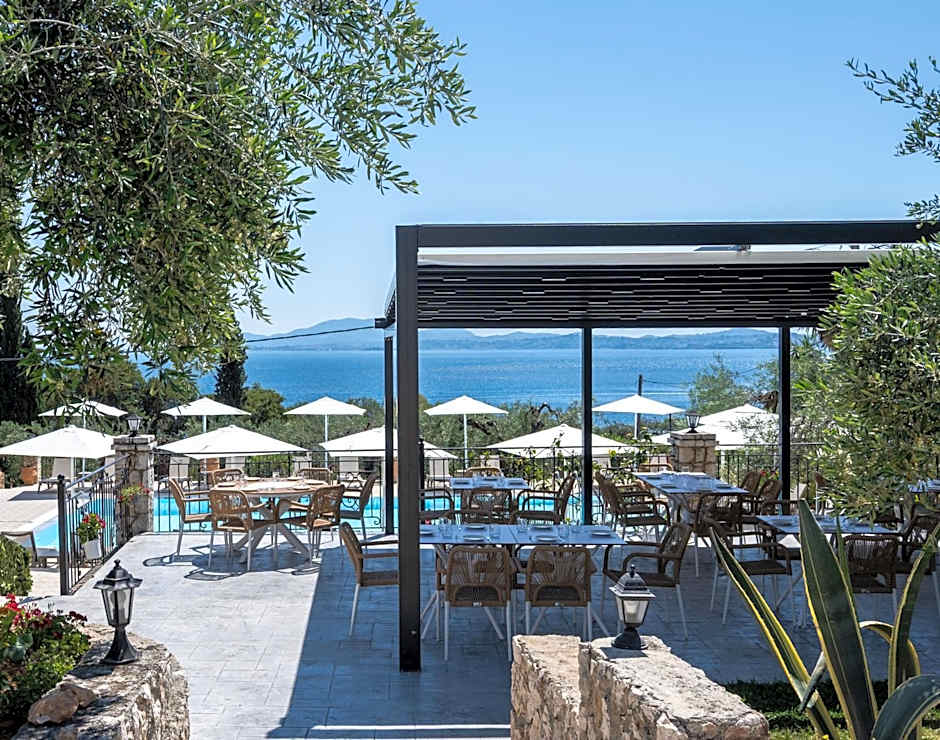 Crystal Blue Hotel, Barbati