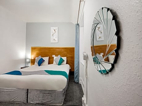 Double or Twin Deluxe